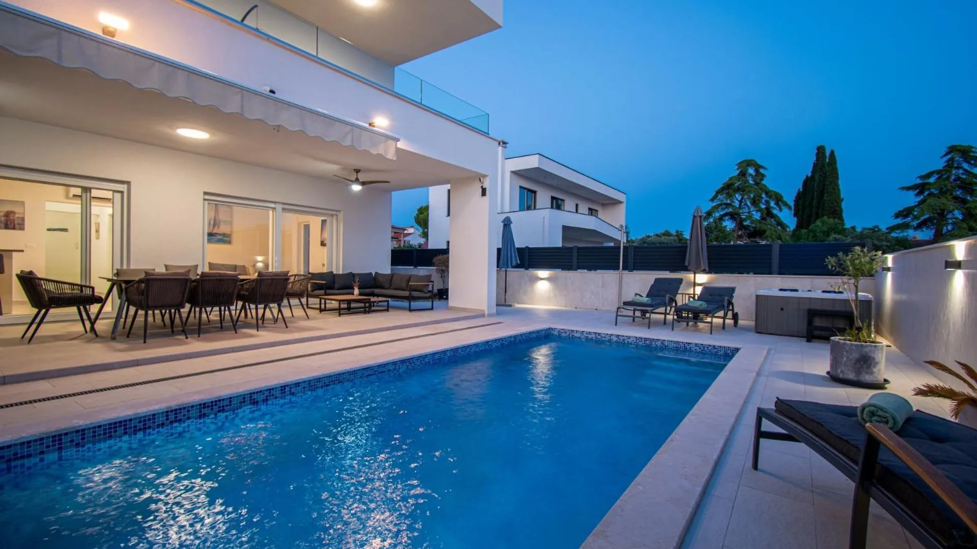 Villa Nini House With Sea View In Pomer,Istria Peroj